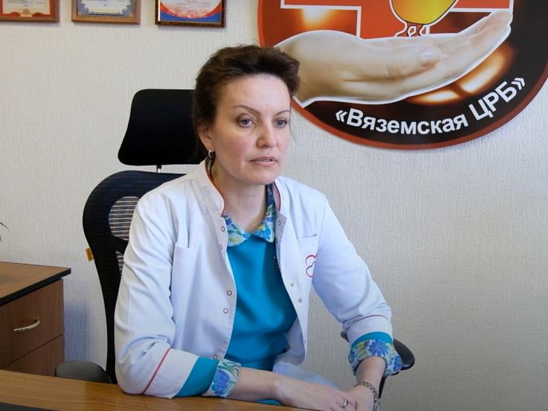 Главный врач Надежда Фролова - о ремонте фасада хирургического отделения Вяземской ЦРБ